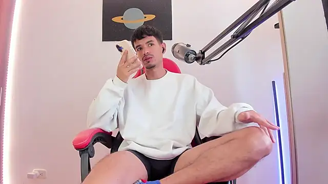 Snapshot of diego_latino chatting on September 14, 2025, 8:31 pm diego latino online show from September 14, 2025, 8:31 pm