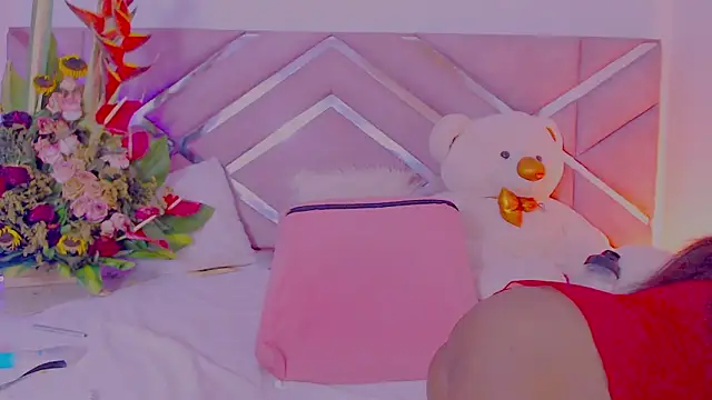 Nia Pratt online show from February 14, 2025, 8:48 pm