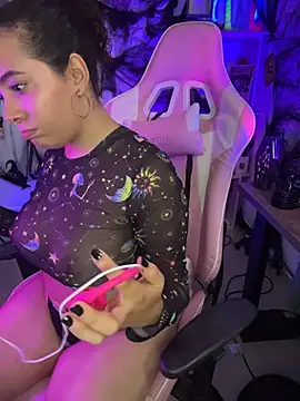 Emma Wish online show from October 20, 2025, 4:29 pm