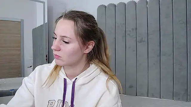 Kassiia online show from February 26, 2025, 6:08 am