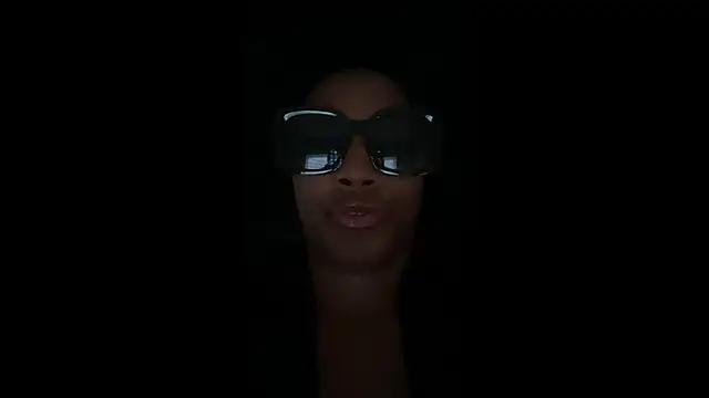 HoneyDripHer online show from November 20, 2025, 8:31 pm