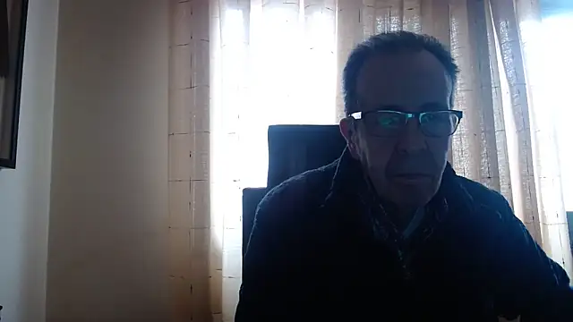 Snapshot of TonyComa chatting on February 9, 2026, 1:53 pm TonyComa online show from February 9, 2026, 1:53 pm