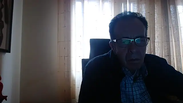 Snapshot of TonyComa chatting on December 20, 2025, 2:09 pm TonyComa online show from December 20, 2025, 2:09 pm