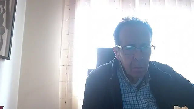Snapshot of TonyComa chatting on December 4, 2025, 11:53 am TonyComa online show from December 4, 2025, 11:53 am