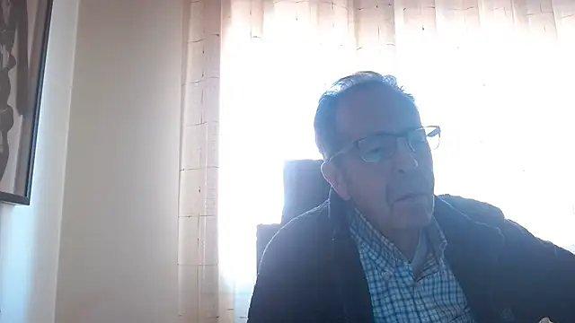 Snapshot of TonyComa chatting on December 3, 2025, 12:37 pm TonyComa online show from December 3, 2025, 12:37 pm
