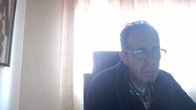 Snapshot of TonyComa chatting on January 14, 2026, 12:42 pm TonyComa online show from January 14, 2026, 12:42 pm