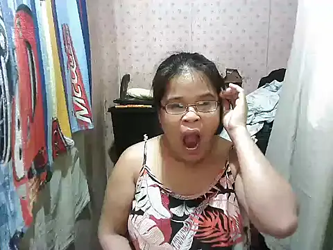 abiemayhottiey online show from October 30, 2025, 10:28 pm