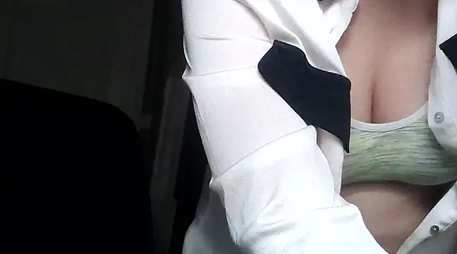 Snapshot of Nora_NRI chatting on January 28, 2025, 9:19 pm Nora NRI online show from January 28, 2025, 9:19 pm