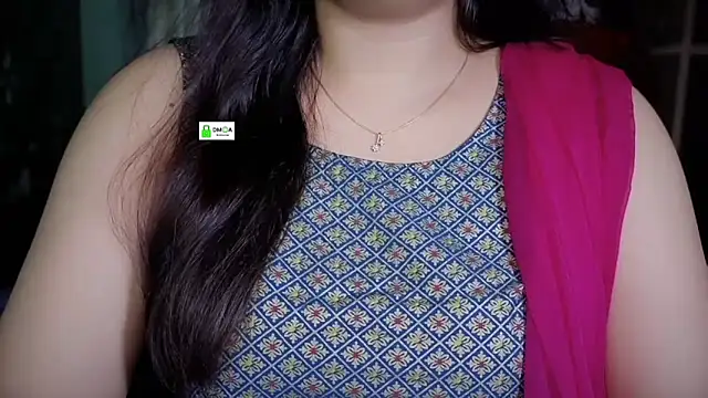 Snapshot of Sizzling__ZAARA chatting on June 17, 2026, 7:19 am Sizzling ZAARA online show from June 17, 2026, 7:19 am