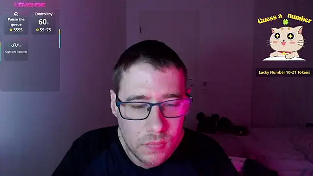 Snapshot of Thomas_Mrd chatting on March 3, 2025, 1:49 am Thomas Mrd online show from March 3, 2025, 1:49 am