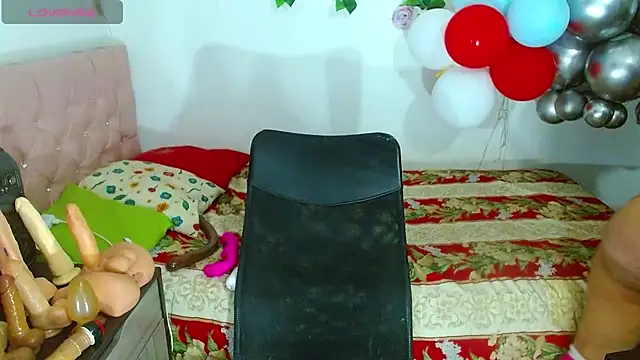 Alexaqueen1 online show from November 24, 2025, 11:27 pm