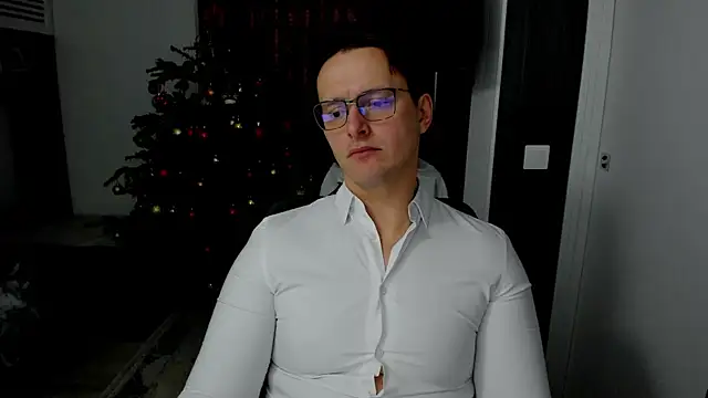 Snapshot of sexxymuscles4u chatting on January 12, 2026, 1:18 pm sexxymuscles4u online show from January 12, 2026, 1:18 pm