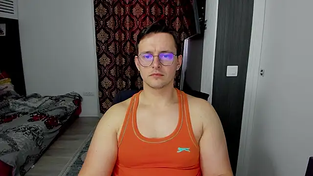 Snapshot of sexxymuscles4u chatting on March 3, 2026, 12:23 pm sexxymuscles4u online show from March 3, 2026, 12:23 pm