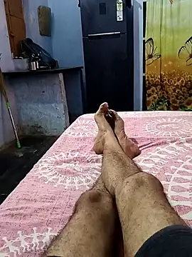 yoursnandu01 online show from June 7, 2026, 3:39 pm