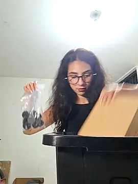 Abysparadise online show from April 6, 2026, 1:01 am