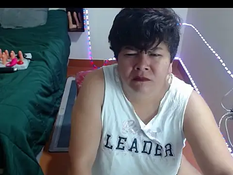 angelitolove727 online show from July 24, 2026, 2:35 pm
