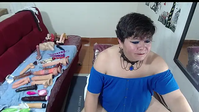 angelitolove727 online show from February 13, 2025, 8:34 pm
