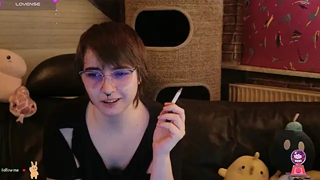 Snapshot of GamerGirl_Eve chatting on November 12, 2025, 7:18 pm GamerGirl Eve online show from November 12, 2025, 7:18 pm