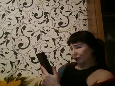 JeaneDavis online show from March 17, 2025, 4:33 pm