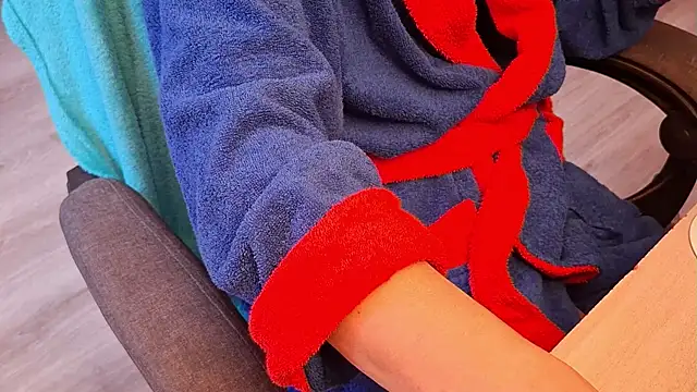 Danyell K287 online show from April 3, 2026, 12:11 pm