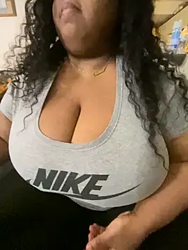 EbonyGoddessKira online show from January 2, 2025, 4:46 pm