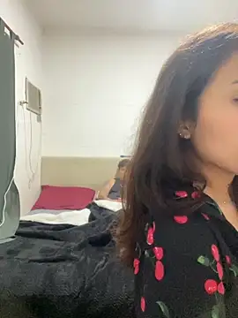 Athenabye online show from November 9, 2025, 4:27 am