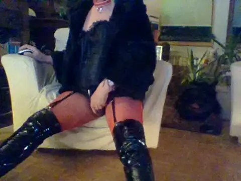 Snapshot of Patricia_Parid chatting on September 25, 2025, 10:27 pm Patricia Parid online show from September 25, 2025, 10:27 pm