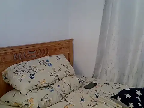 purplescarlet online show from January 15, 2026, 1:31 am