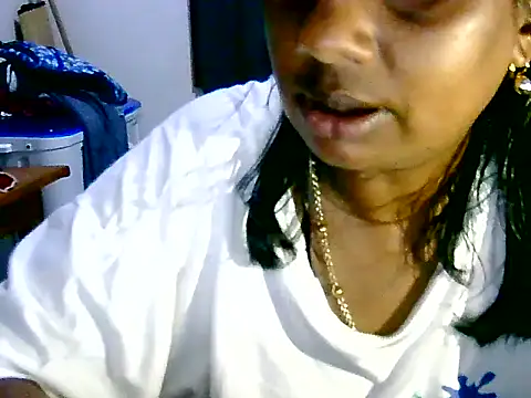 Snapshot of Ansh1307 chatting on April 14, 2026, 11:10 pm Ansh1307 online show from April 14, 2026, 11:10 pm