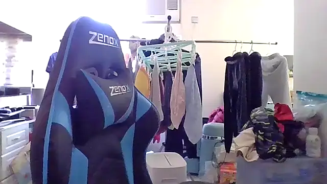 Snapshot of charlie_xdd chatting on March 16, 2025, 6:53 am charlie xdd online show from March 16, 2025, 6:53 am