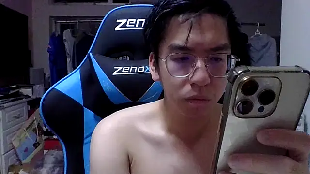 Snapshot of charlie_xdd chatting on March 15, 2025, 2:45 pm charlie xdd online show from March 15, 2025, 2:45 pm