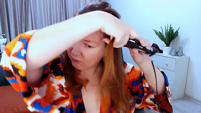 GoddessLara online show from October 3, 2025, 7:59 pm