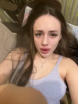 Lisaaan online show from November 25, 2025, 6:47 am