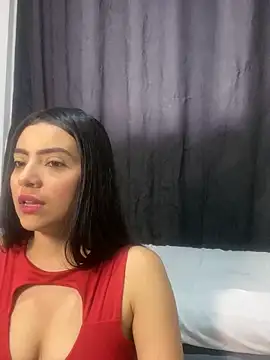 SusanRodriguez  online show from November 12, 2025, 10:24 pm
