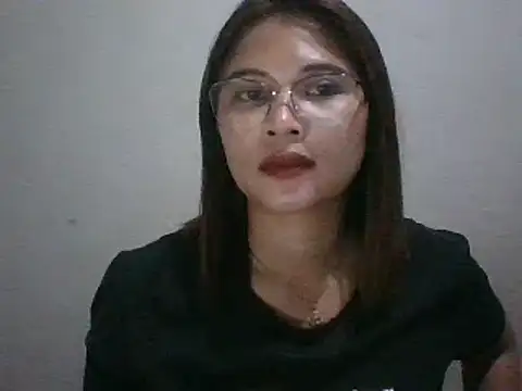 Snapshot of wildsexypinay33x chatting on February 24, 2025, 2:40 am wildsexypinay33x online show from February 24, 2025, 2:40 am