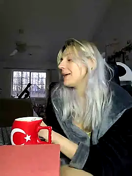 ScarletCallings420 online show from January 24, 2025, 6:56 pm