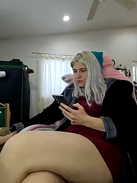 ScarletCallings420 online show from December 7, 2024, 8:11 pm