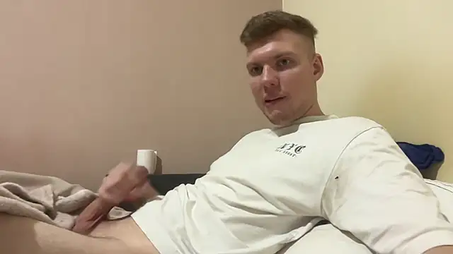 Snapshot of sexybooii6968 chatting on December 17, 2025, 2:55 pm sexybooii6968 online show from December 17, 2025, 2:55 pm