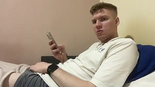 Snapshot of sexybooii6968 chatting on December 18, 2025, 5:39 pm sexybooii6968 online show from December 18, 2025, 5:39 pm