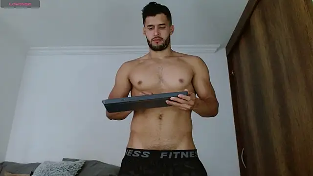 Noah jhonsonn online show from October 16, 2025, 4:04 pm