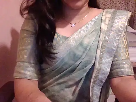 Pinky 4 online show from March 29, 2026, 6:42 pm