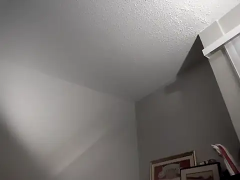 EZYves online show from December 6, 2024, 12:29 am