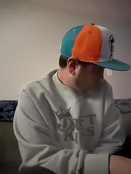 EZYves online show from December 7, 2024, 4:04 am