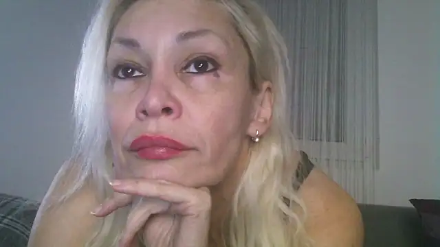 EvaaMina online show from March 30, 2026, 12:17 pm