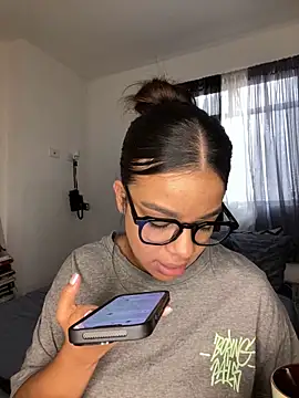 trianawhite online show from December 11, 2024, 3:15 pm