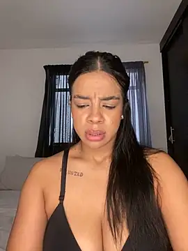 trianawhite online show from March 3, 2026, 3:08 pm