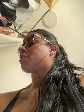 trianawhite online show from April 7, 2026, 3:36 pm