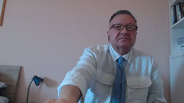 YOU6me online show from October 6, 2025, 8:15 am