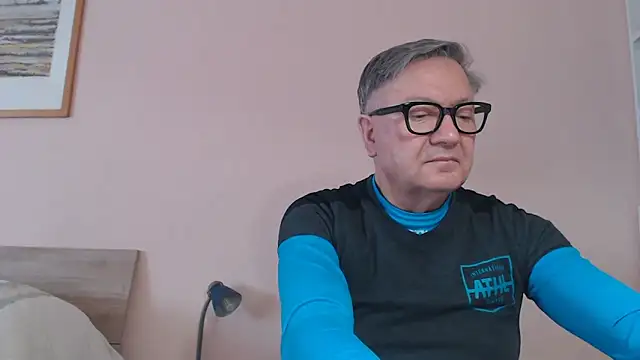 YOU6me online show from February 8, 2026, 11:08 am