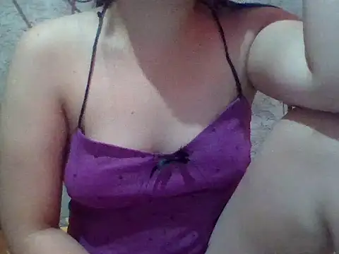 Beatrice143 online show from February 18, 2026, 12:08 am